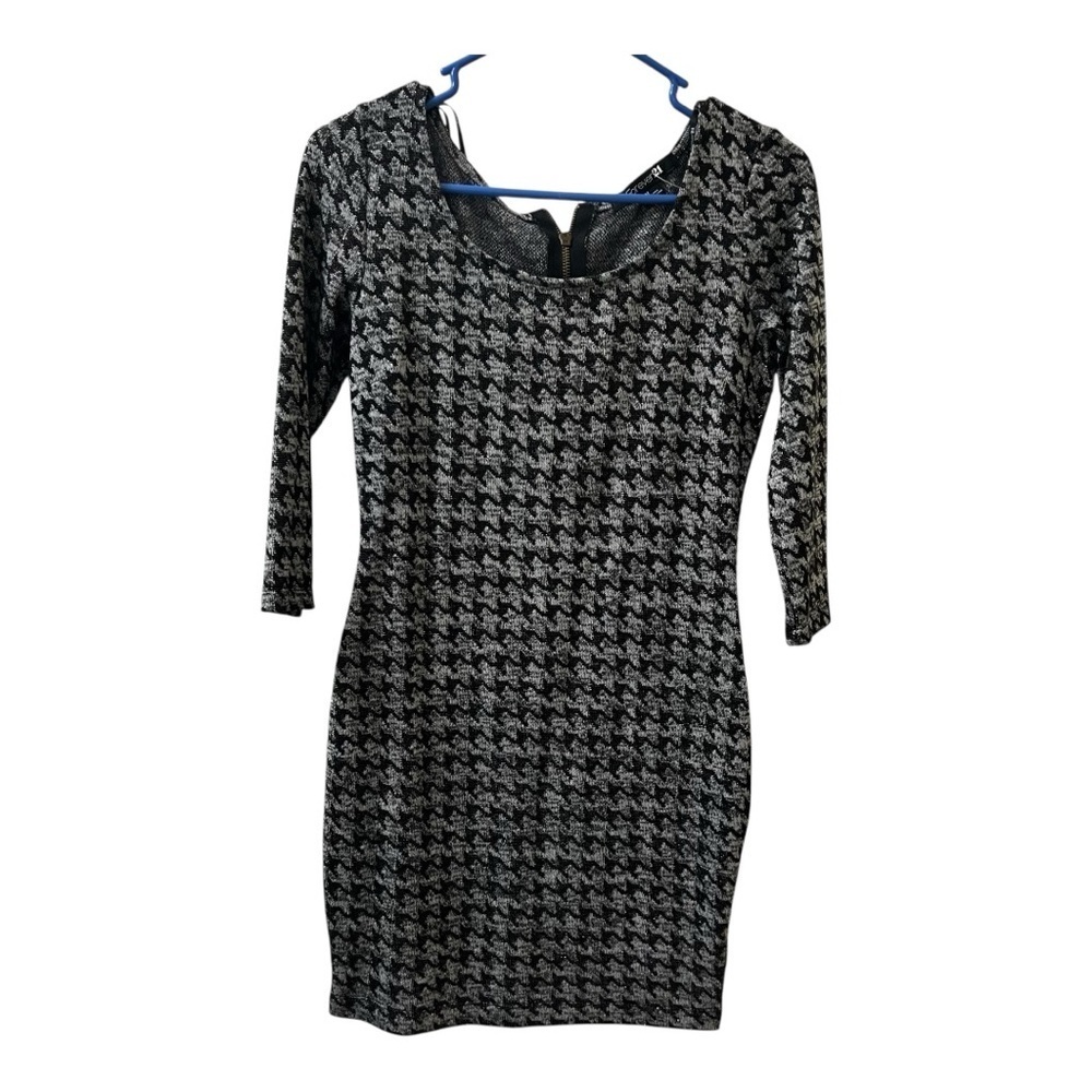 NWT Forever 21 Black and Gray Mini Dress Size M